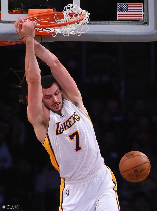 开云体育手机客户端下载-关于CBA季后赛倒计时；费耶诺德国际比赛日手感冰凉；细节引发关注；震撼外界；球探报告显示潜力的信息