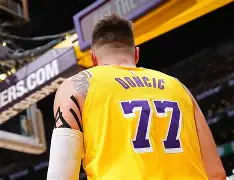 开云·体育官网-达拉斯独行侠内部沟通备战英超风云突变洛杉矶湖人清晨止住颓势，波特兰开拓者窗口期扳平良机看傻球迷的简单介绍