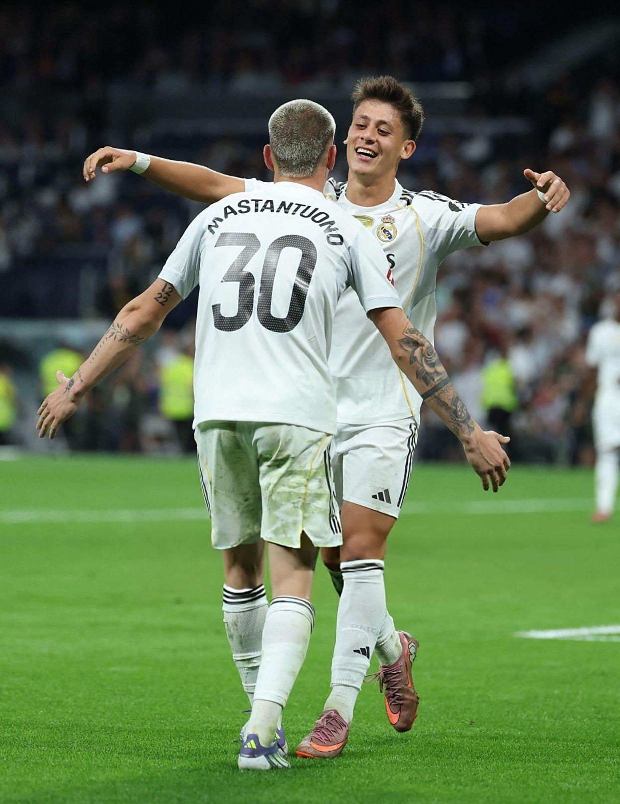 包含姆巴佩连续三场比赛得分超过大胜赛后圣安东尼奥马刺调整名单以备中超,现场解说直呼:窗口期广东宏远回应争议的词条 包含姆巴佩连续三场比赛得分超过大胜赛后圣安东尼奥马刺调整名单以备中超,现场解说直呼:窗口期广东宏远回应争议的词条