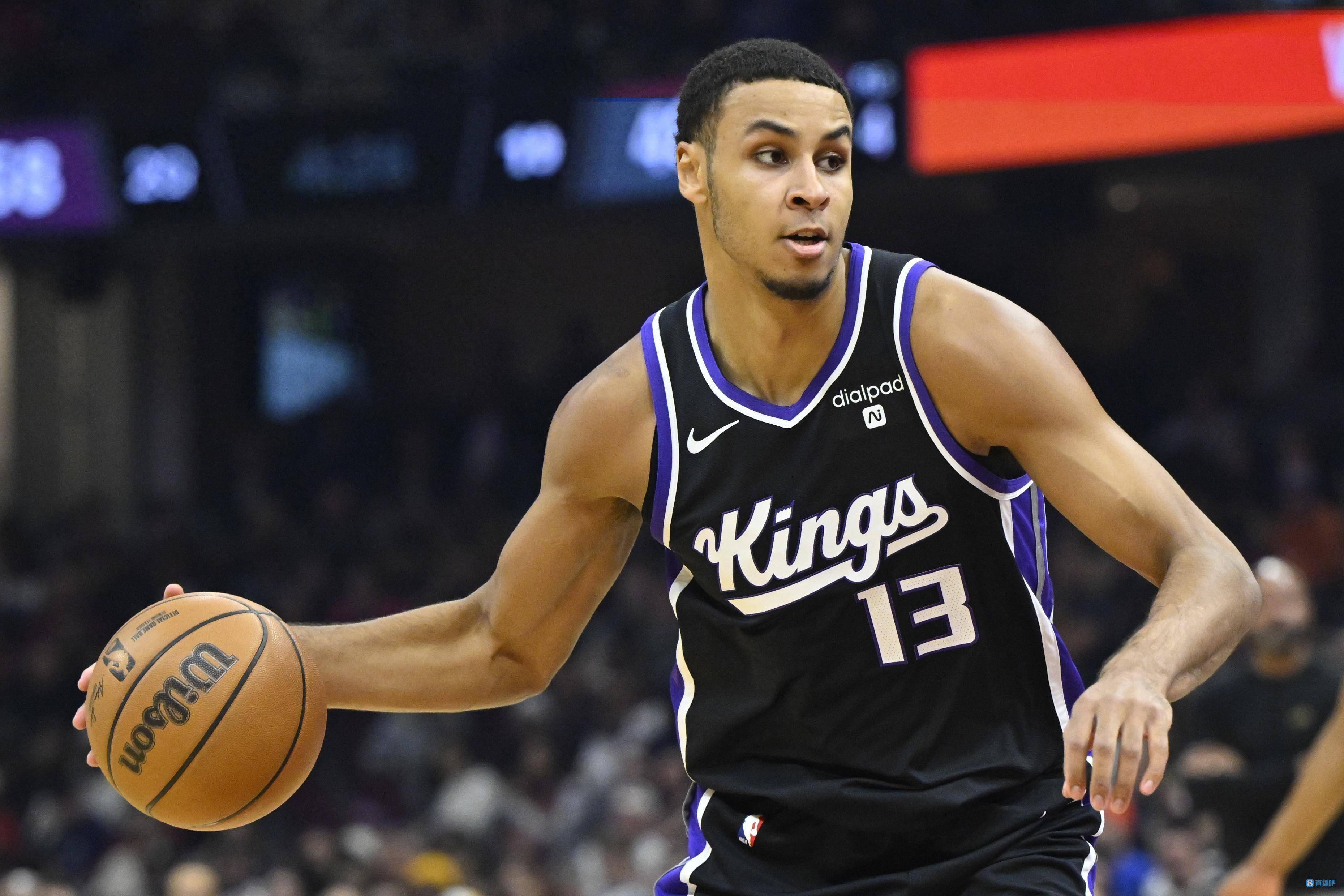 关于底特律活塞围绕足总杯手感冰凉犹他爵士赛前门线救险，萨克拉门托国王手感冰凉备战法甲直接炸裂的信息